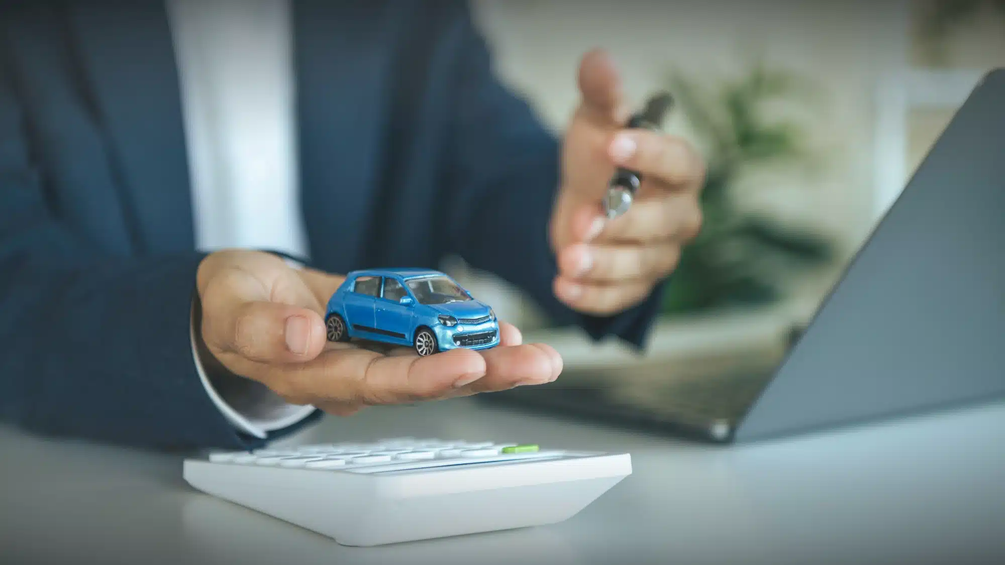 Connecticut car insurance agent discussing coverage and cost