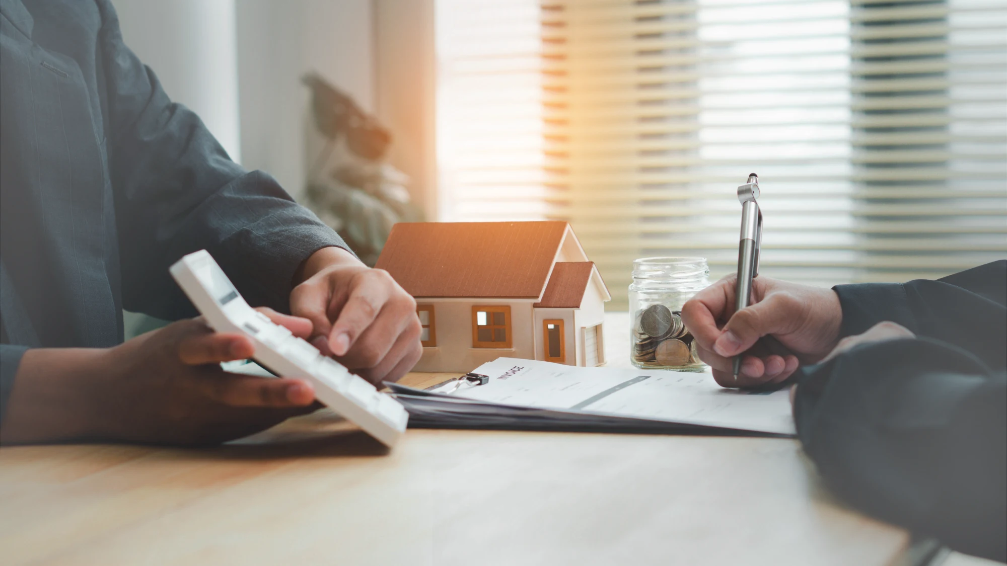 Insurance agent near me assisting clients in Newington, CT with new home and car risks